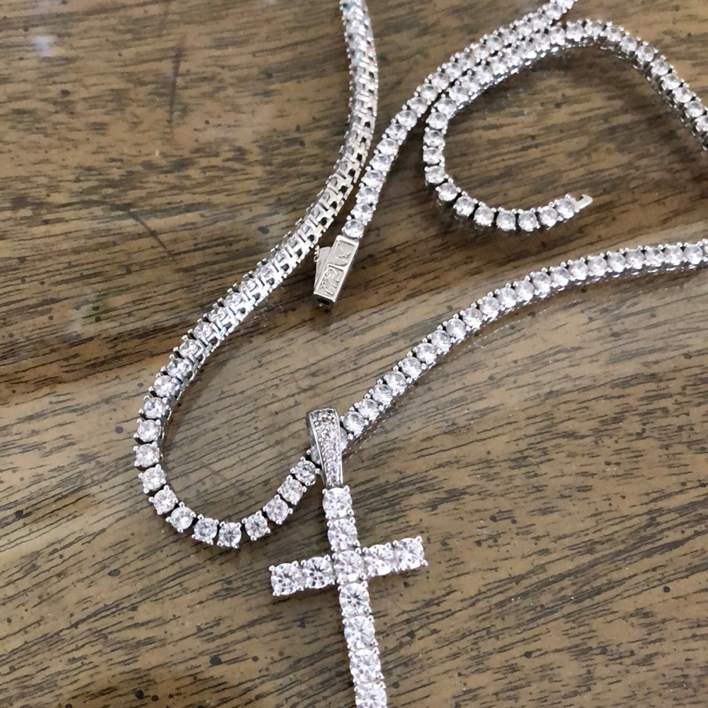 White Gold Diamond Cross 18”